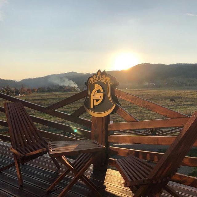 米戈韦 Four Seasons In Carpathians酒店 外观 照片